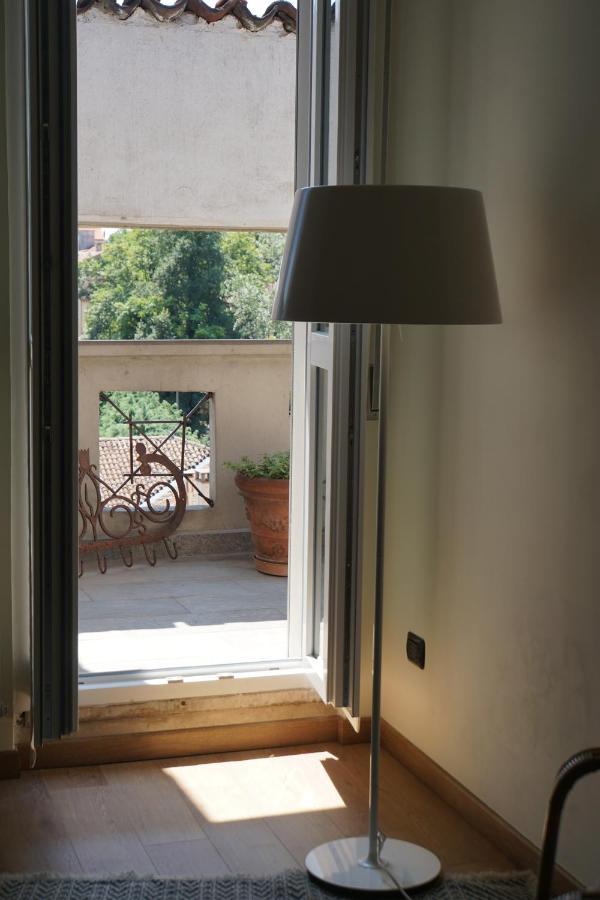 פאביה La Rotonda 2 Camere Con Terrazza In Centro מראה חיצוני תמונה